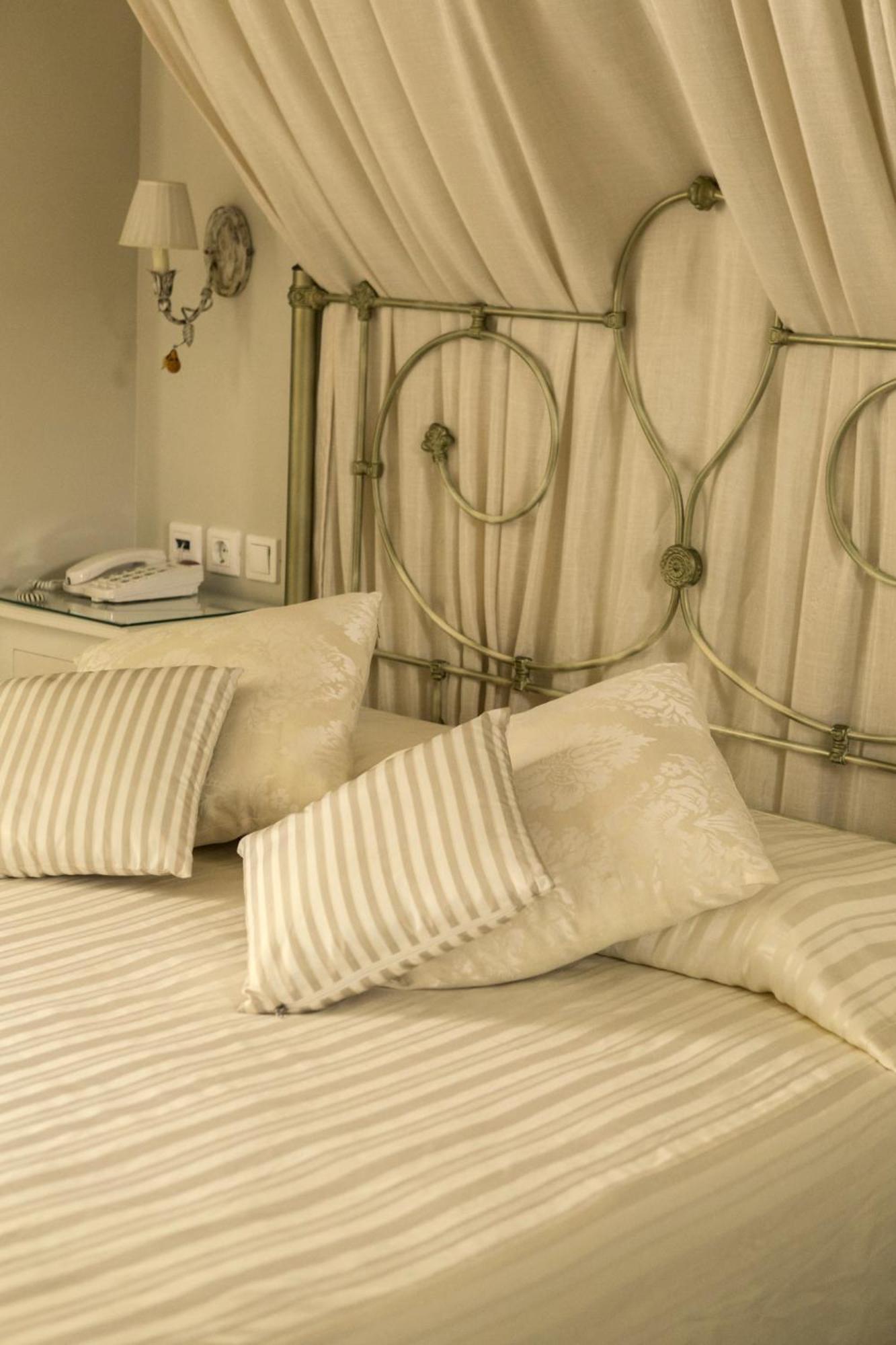 Angelica Traditional Boutique Hotel Hydra  Bilik gambar